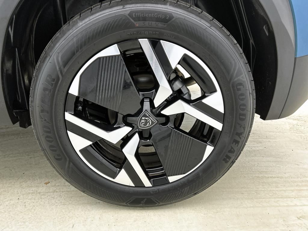 Peugeot 2008 100 pk allure | rijklaar | parkeersensoren rondom | apple carp