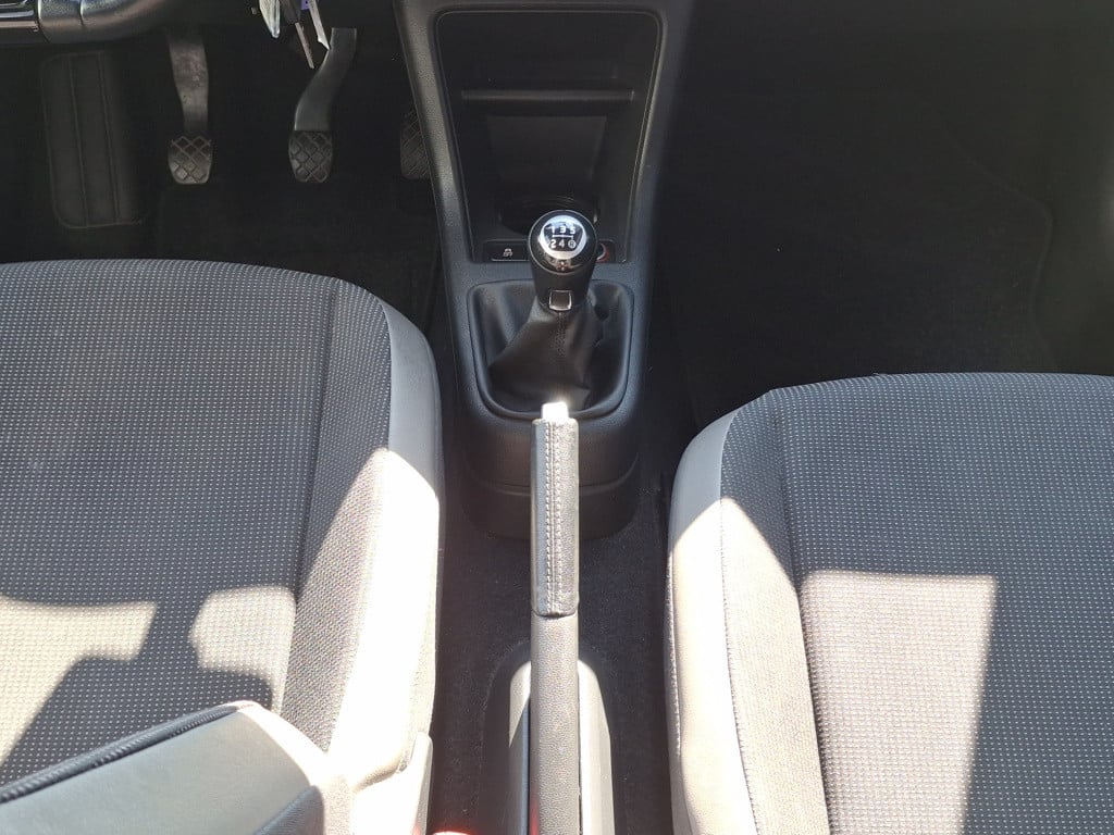 Volkswagen UP! 1.0 high up! bluemotion 5-deurs | stoelverwarming | navi | b