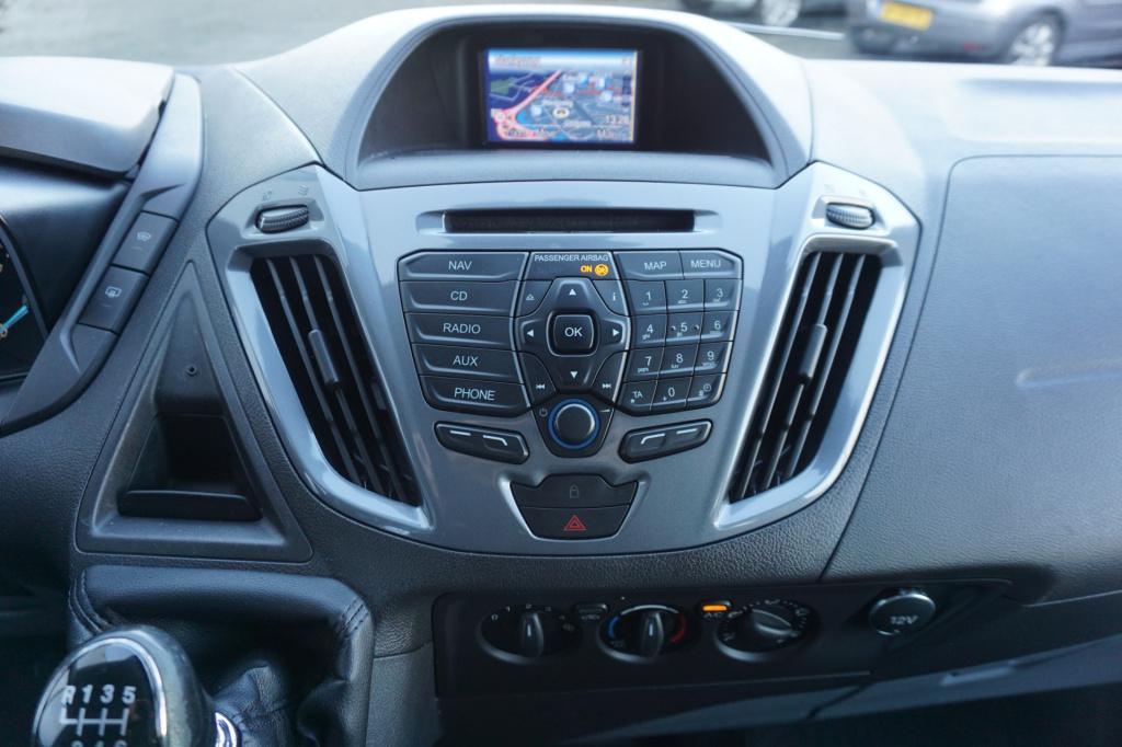 Ford Transit Custom 270 2.0 tdci l1h1 dc anniversary edition airco / navi /