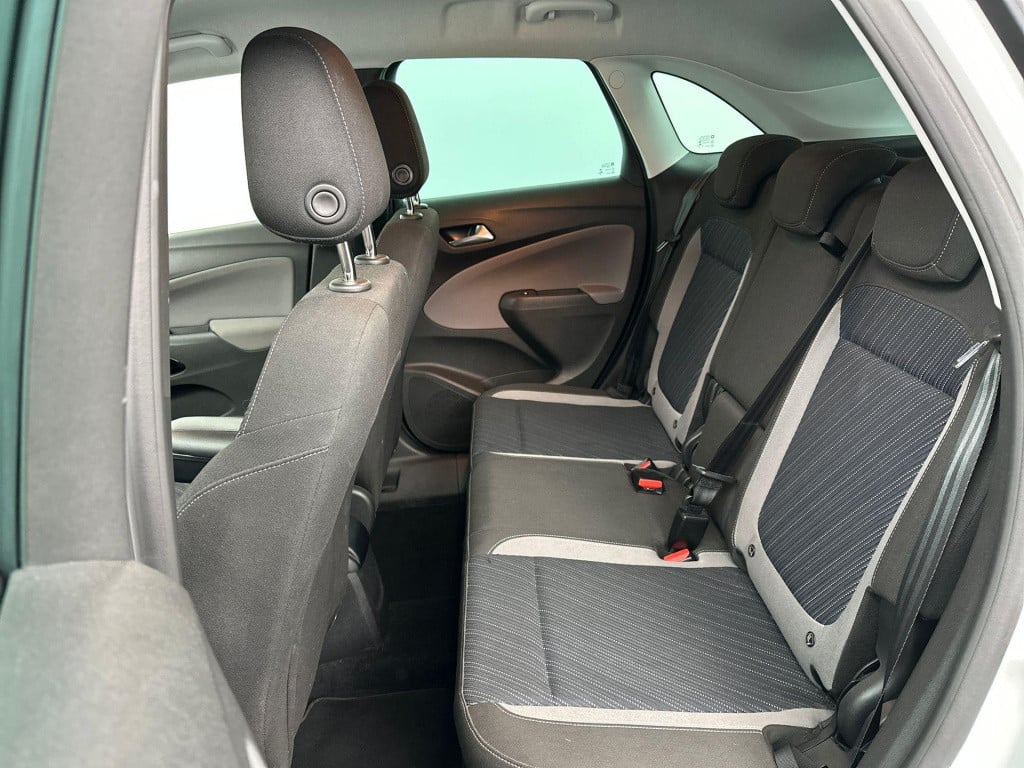 Opel Crossland X 1.2 turbo 120 jaar edition