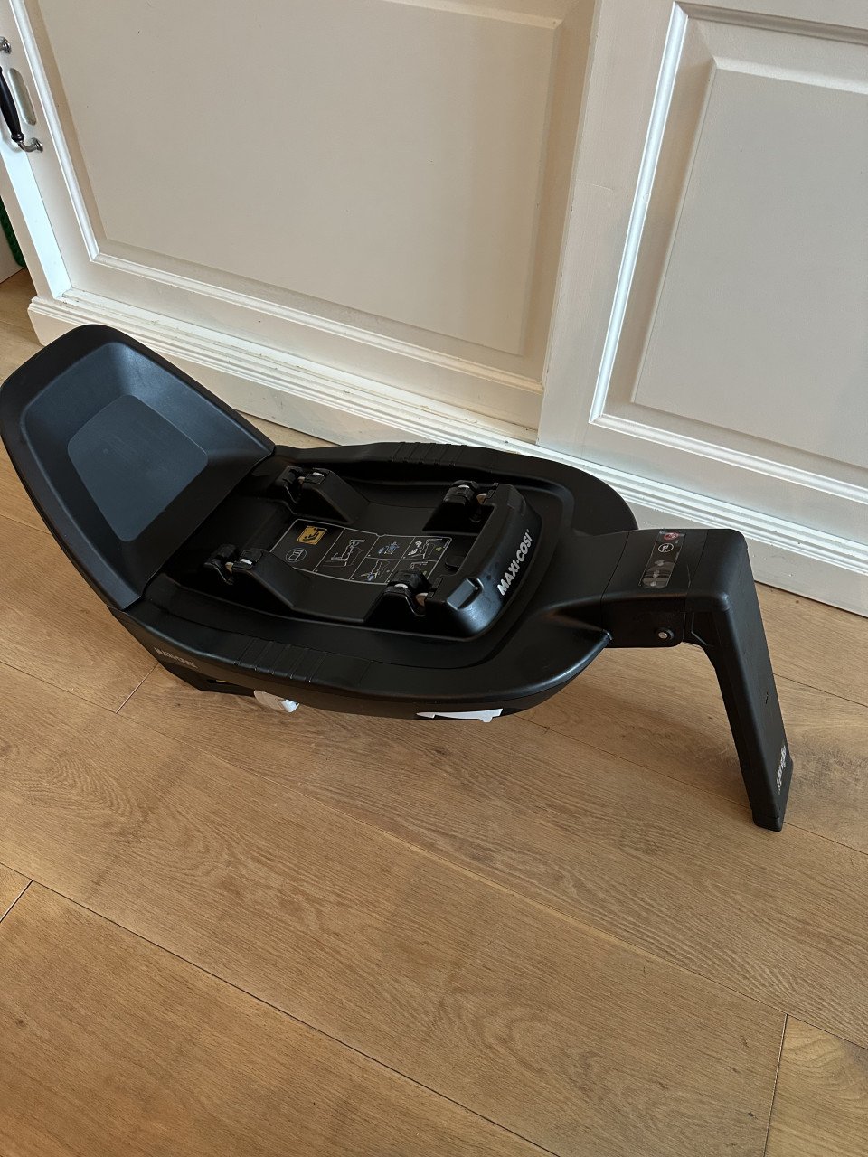 Maxi-Cosi Pebble Pro + FamilyFix3 Isofix base