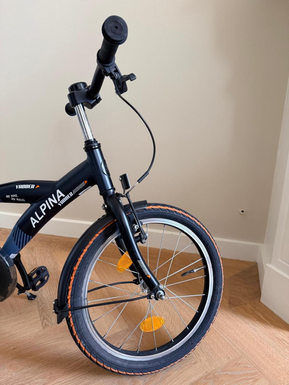 Nette Alpina Yabber 18 inch kinderfiets – blauw/zwart