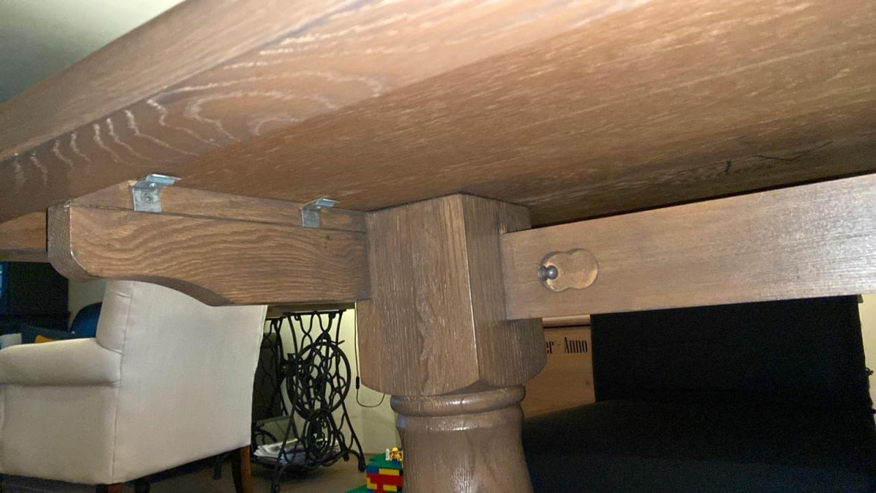 Eikenhouten eettafel