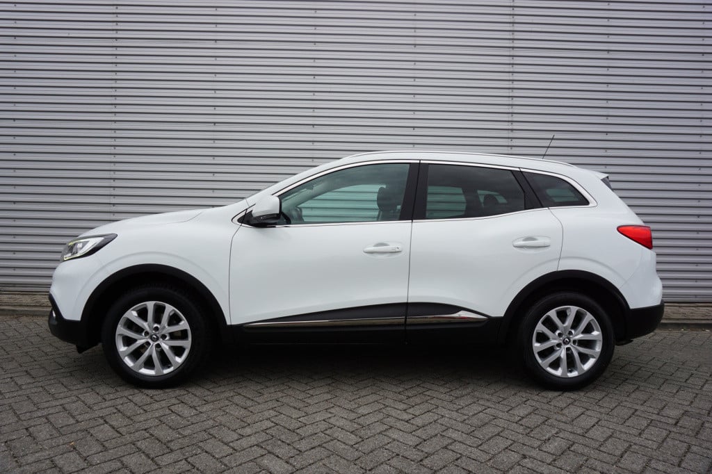 Renault Kadjar 1.2 tce zen airco / navi / cruise / trekhaak / parkeers. / l