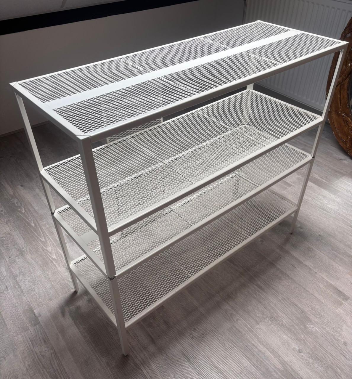 Set van 2 IKEA BAGGEBO kastjes / tv-meubel