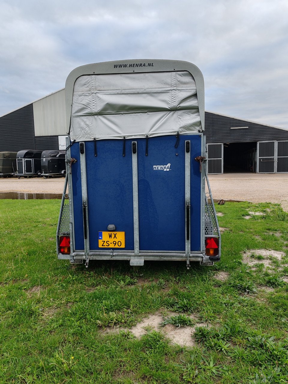Zeer degelijke 2 paards trailer Henra buffalo