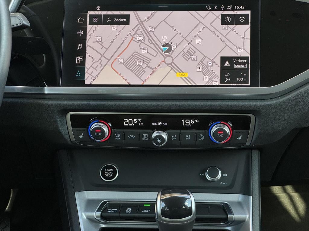 Audi Q3 45 tfsi e s edition
