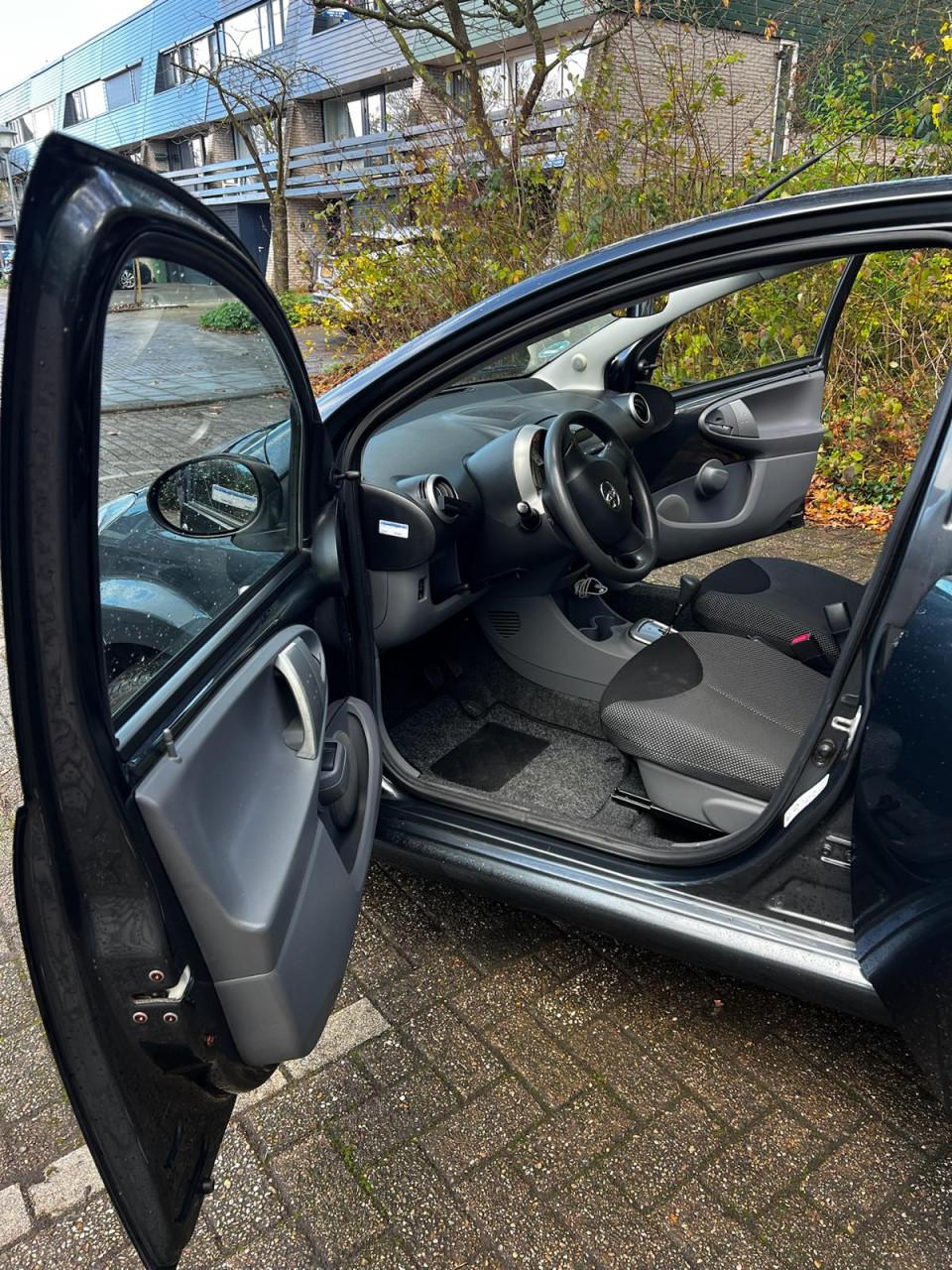 Toyota Aygo Aygo 1.0-12V Comfort Nav. +4 banden 4 velgen