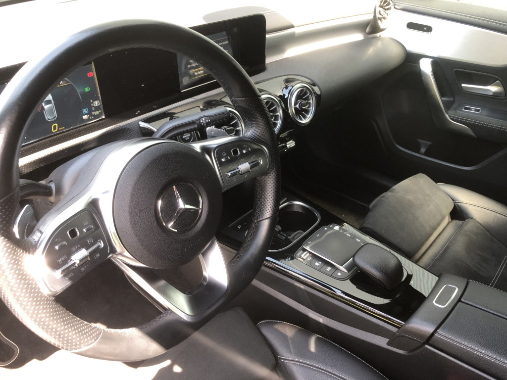 Mercedes-Benz A-Klasse 250 e business solution amg limited