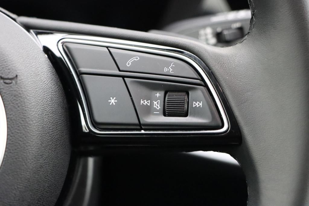 Audi A3 sportback 40 tfsi e s edition 204pk s-tronic