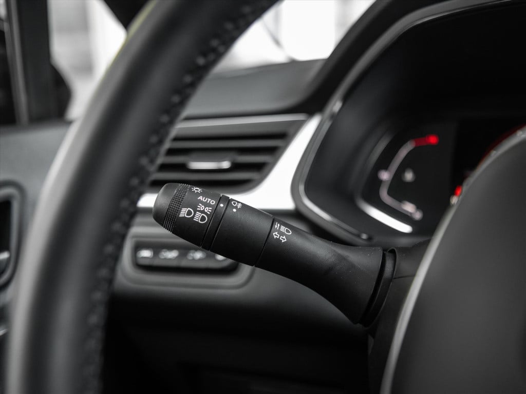 Renault Captur mild hybrid 140pk techno automaat | navigatie | stoelverwarm