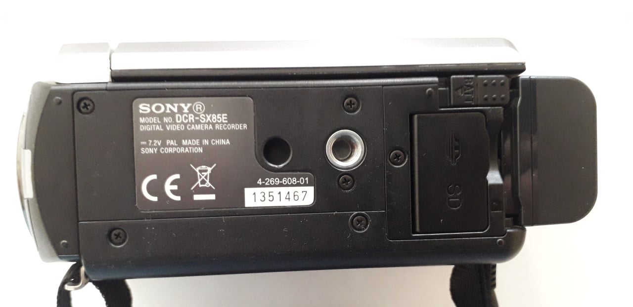 Sony dcr sx85 video camera met statief en tas compleet
