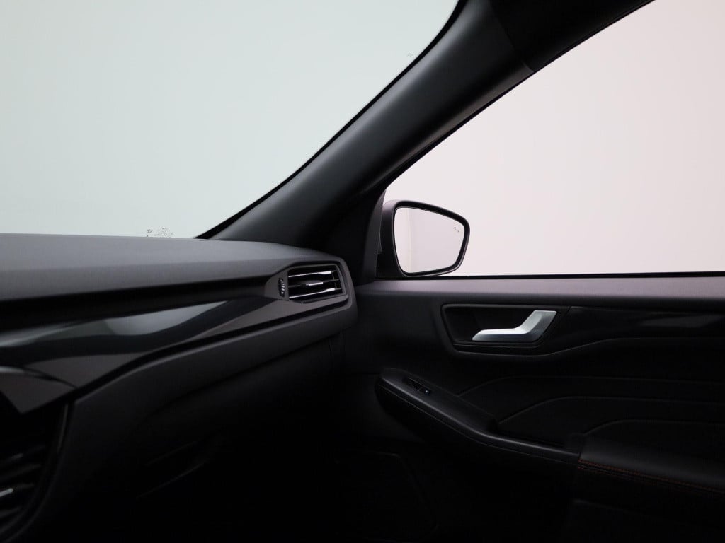 Ford Kuga 2.5 phev st-line x | automaat | lmv | parkeer sensoren | half led