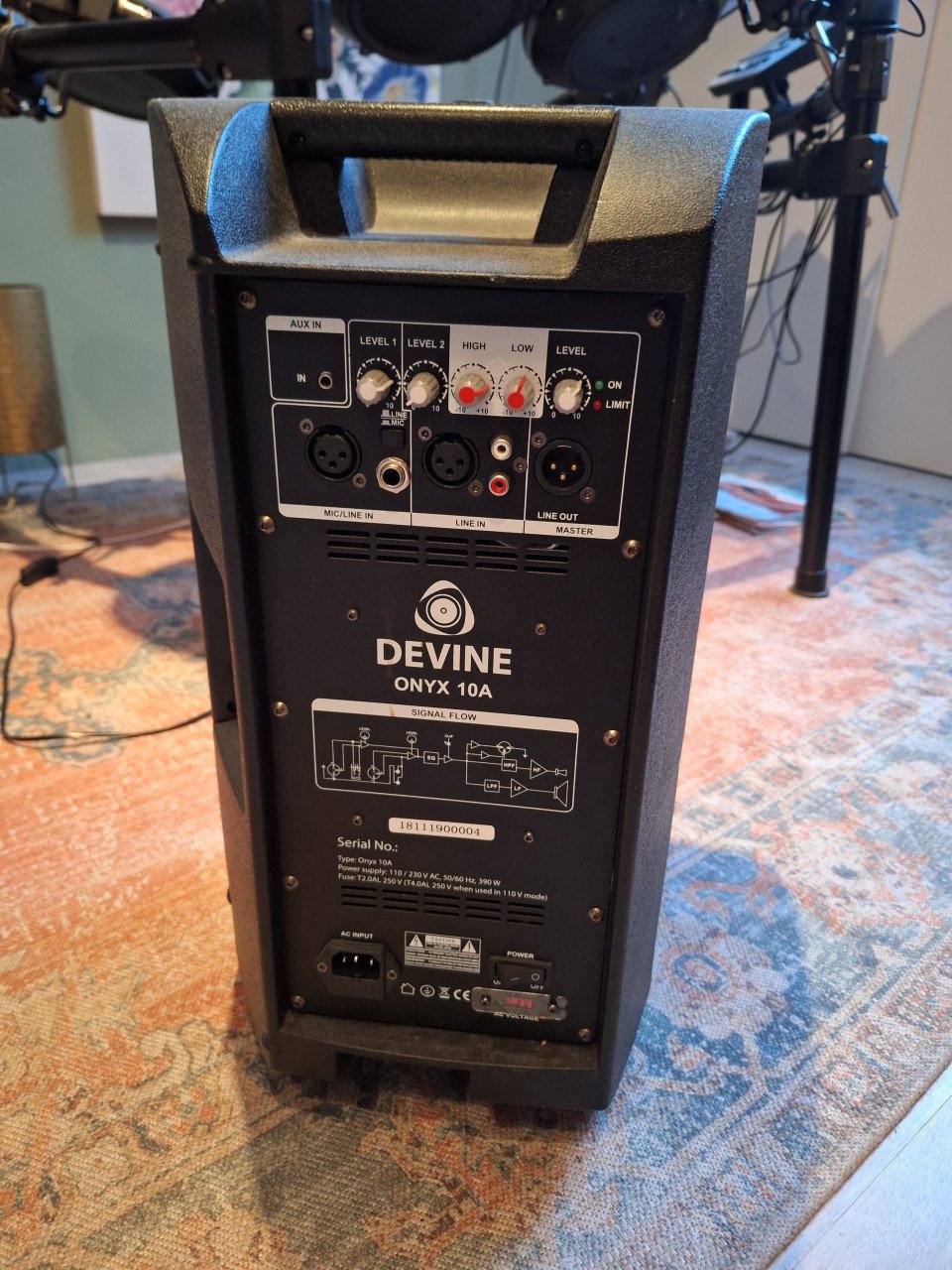 Digitaal drumstel + luidspreker