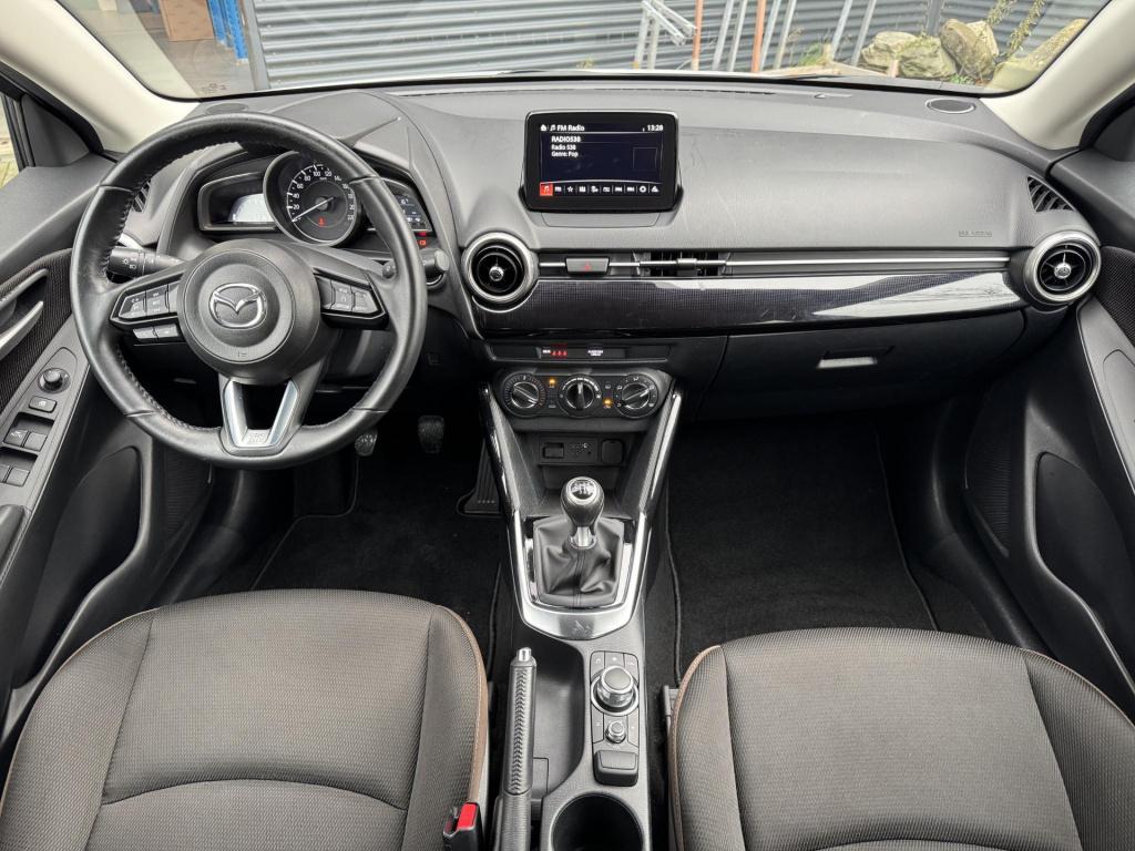 Mazda 2 1.5 skyactiv-g style selected nl-auto, allseason banden!