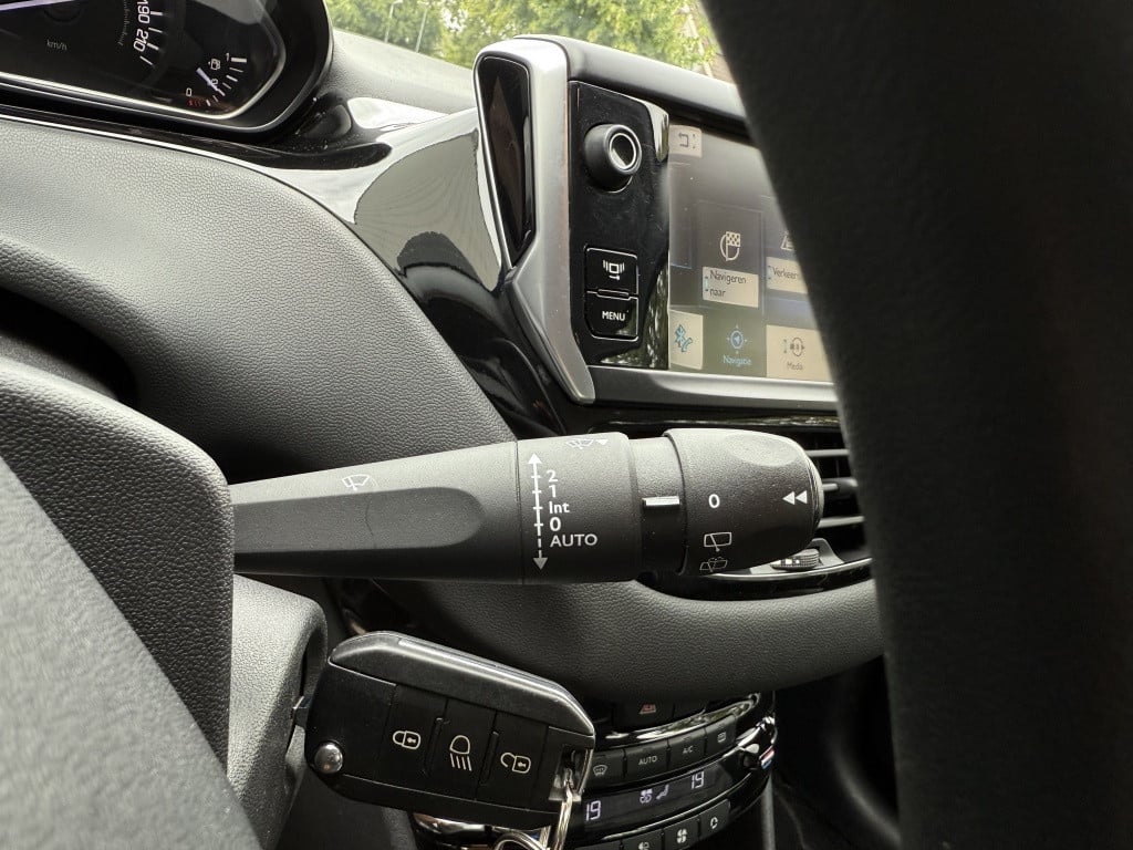 Peugeot 208 1.4 vti active