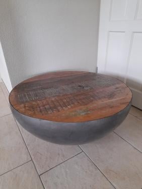 Super gave  design salon tafel 90 x 40H ( in goede nette staat)