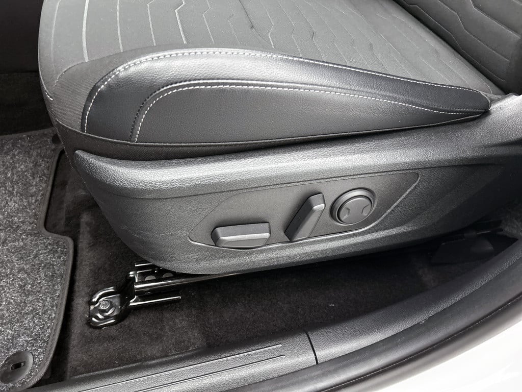 Kia Sportage 1.6 t-gdi plug-in hybrid awd dynamicplusline panodak | stoel/s