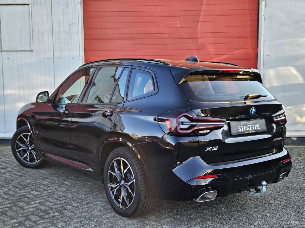 BMW X3 xdrive30e m-sport | pano | acc | camera