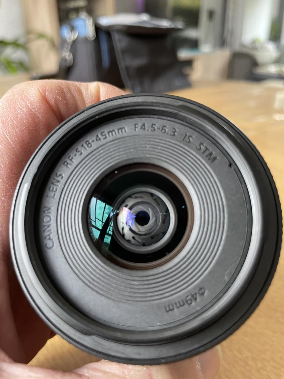 Canon RF-s18-45mm F4.5-6.3 IS STM