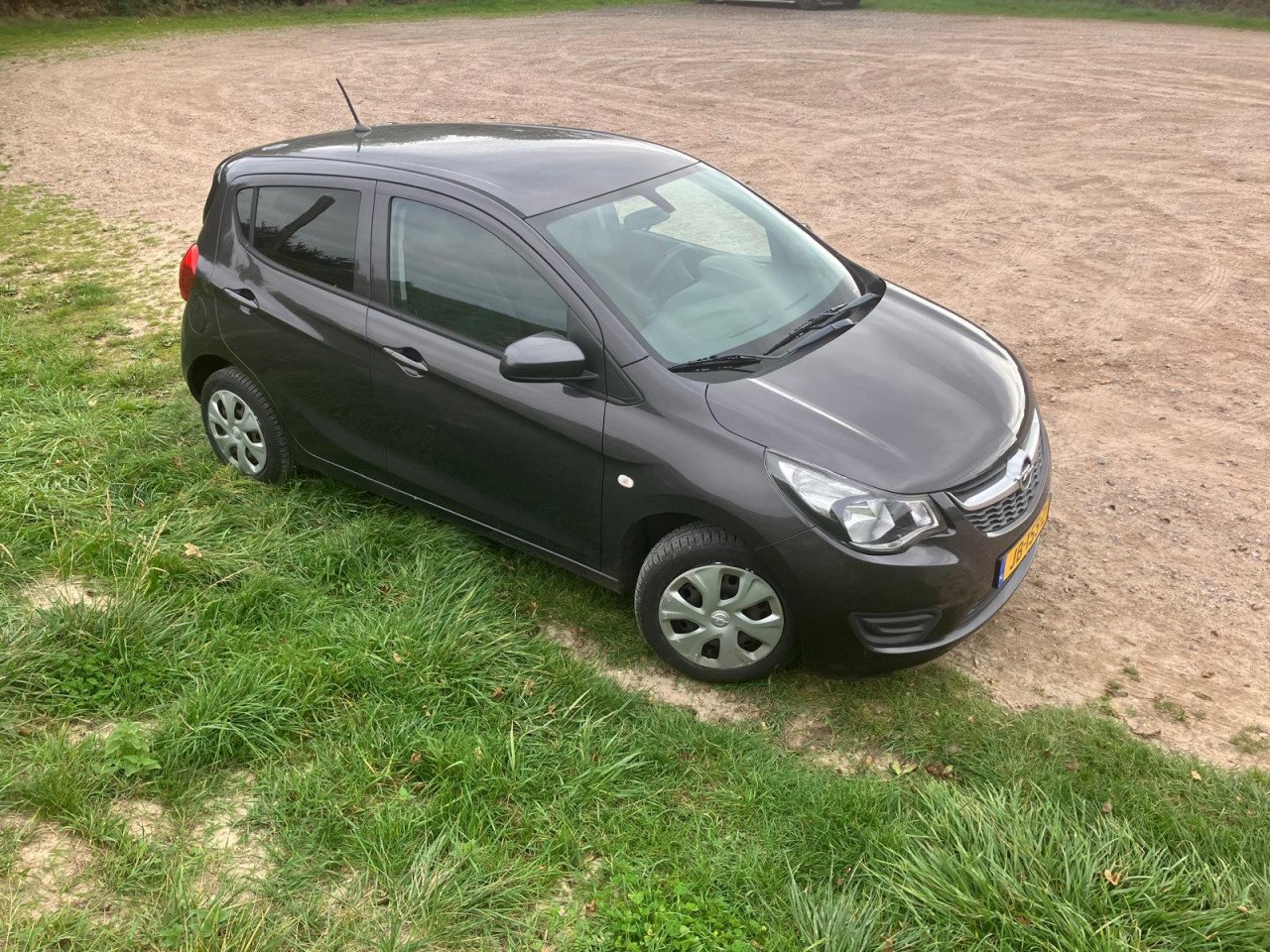 Opel Karl in prima staat, 26-9-2025 voll. geserviced, oa 4 nwe banden