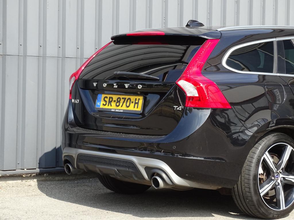 Volvo V60 2.0 t4 business sport r-design | leder | pano | trekhaak