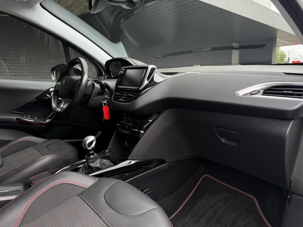Peugeot 2008 1.2 puretech gt-line - trekhaak - parelmoerwit -