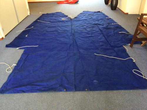 Winterkleed voor over de giek.