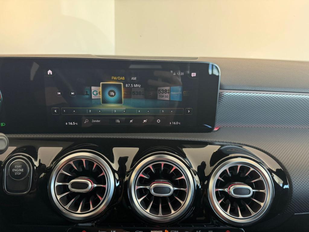 Mercedes-Benz A-Klasse 250 e business solution luxury limited