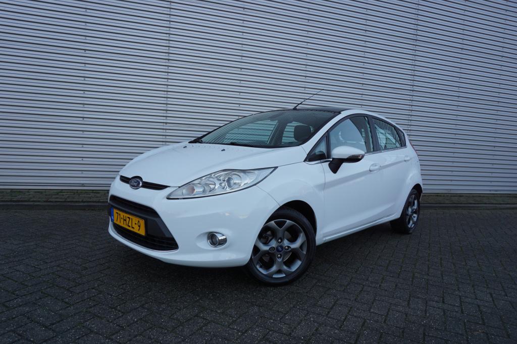 Ford Fiesta 1.25 titanium climate / cruise / elektr. ramen / parkeersens. /