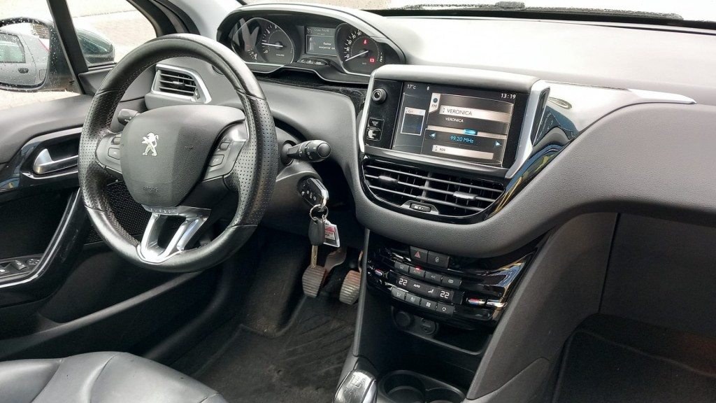 Peugeot 208 1.2 vti allure