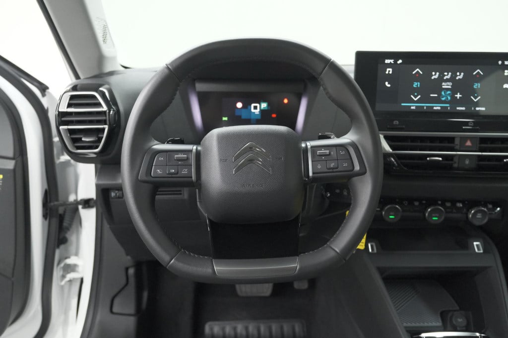 Citroen C4 puretech 130 eat8 feel edition | camera | apple carplay | parkee