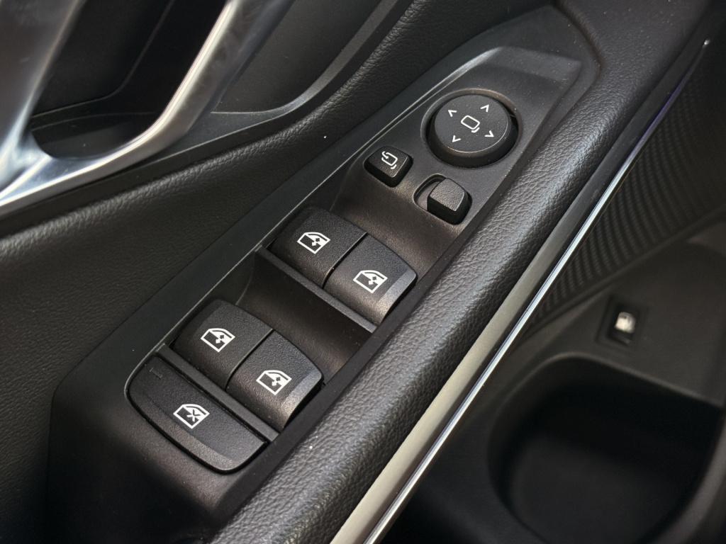 BMW 3-serie 330e m-sport | 360 | pano | leder | acc | stoelverwarming | app