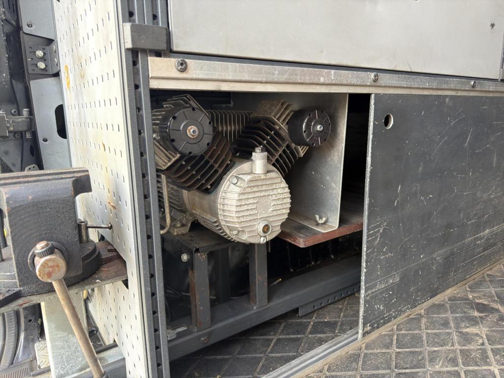 Mercedes-Benz Sprinter 313 2.2 cdi l1h2 automaat kasten lier