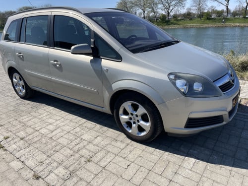 Opel zafira 1.6 7 zits 146000km