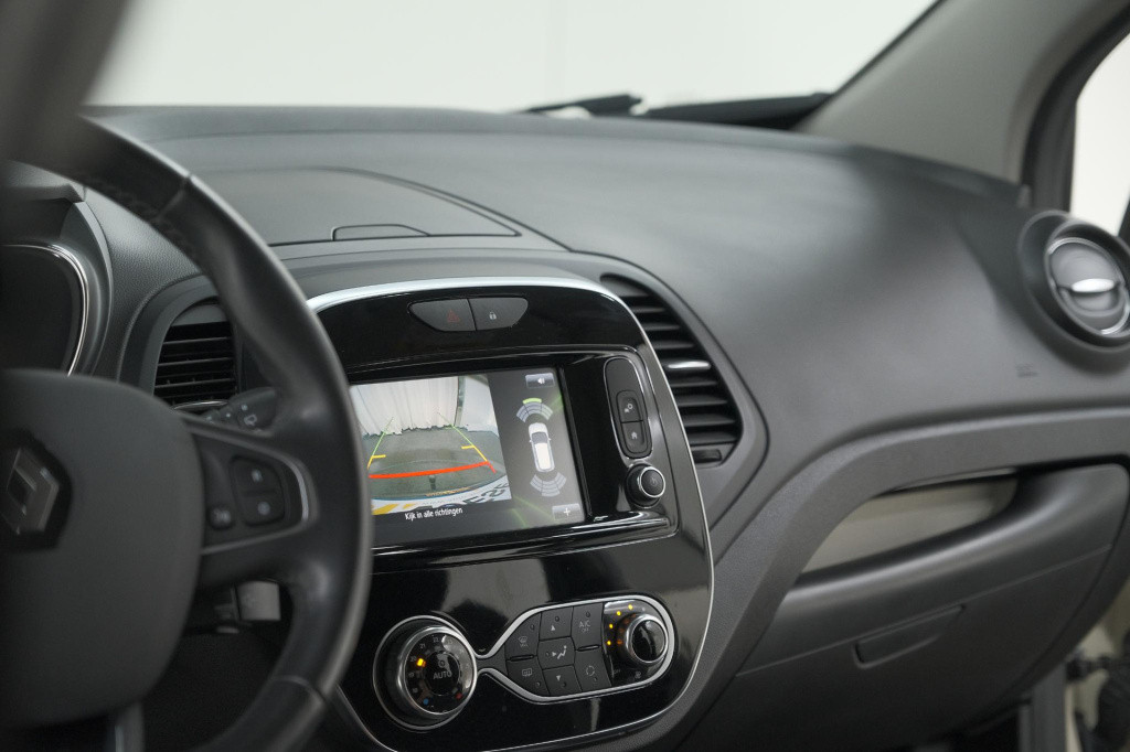 Renault Captur tce 90 intens | trekhaak | camera | navigatie | parkeersenso
