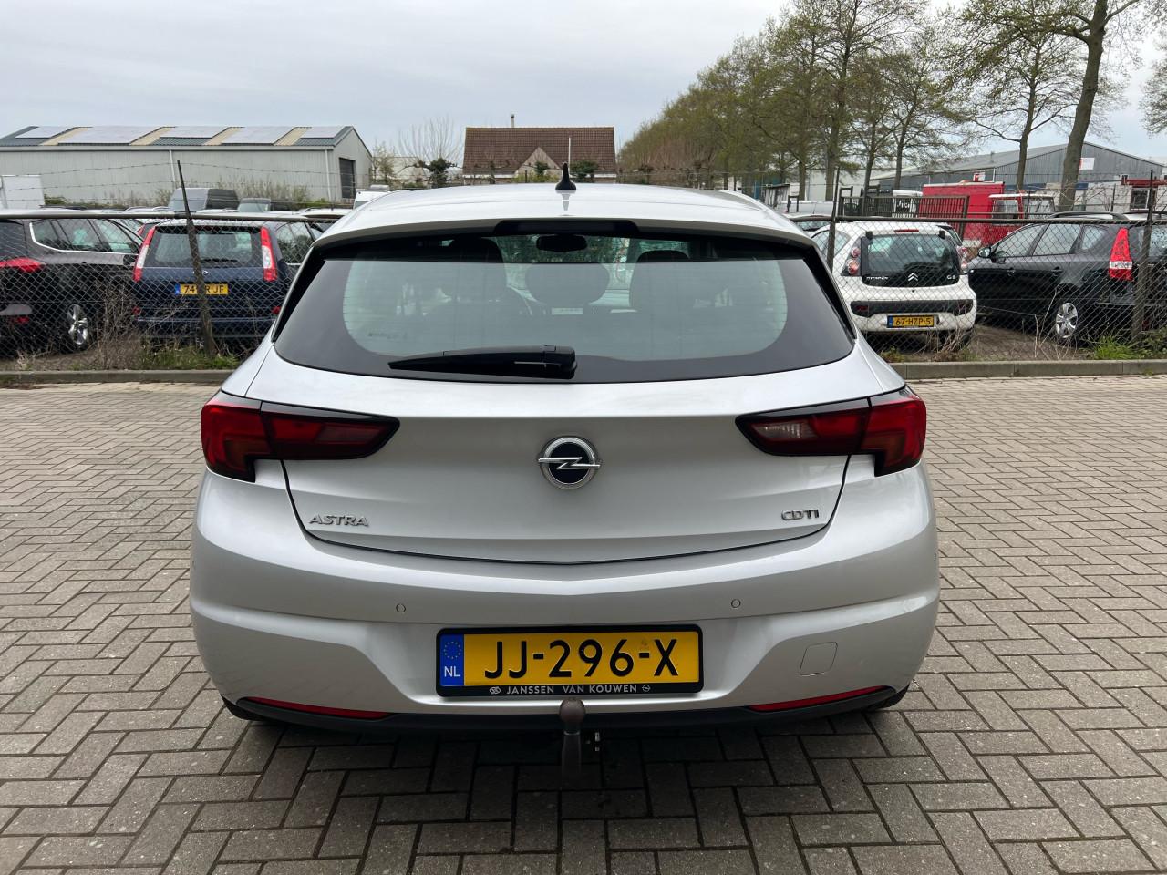 Opel Astra 1.6 CDTI Business+ luxe opties euro 6