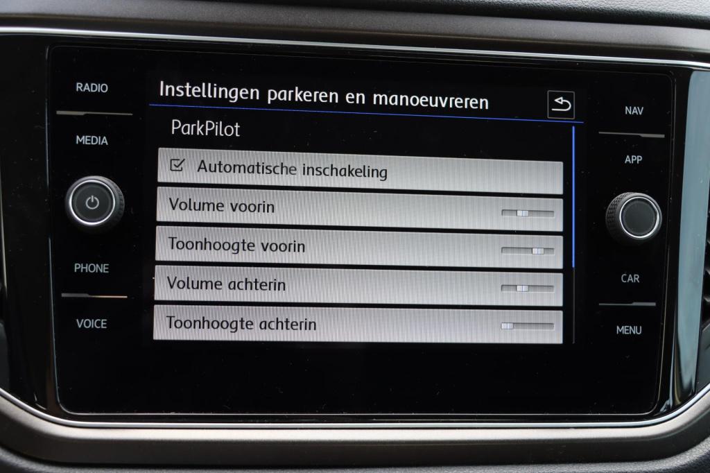 Volkswagen T-roc 1.5 tsi style 150pk dsg7