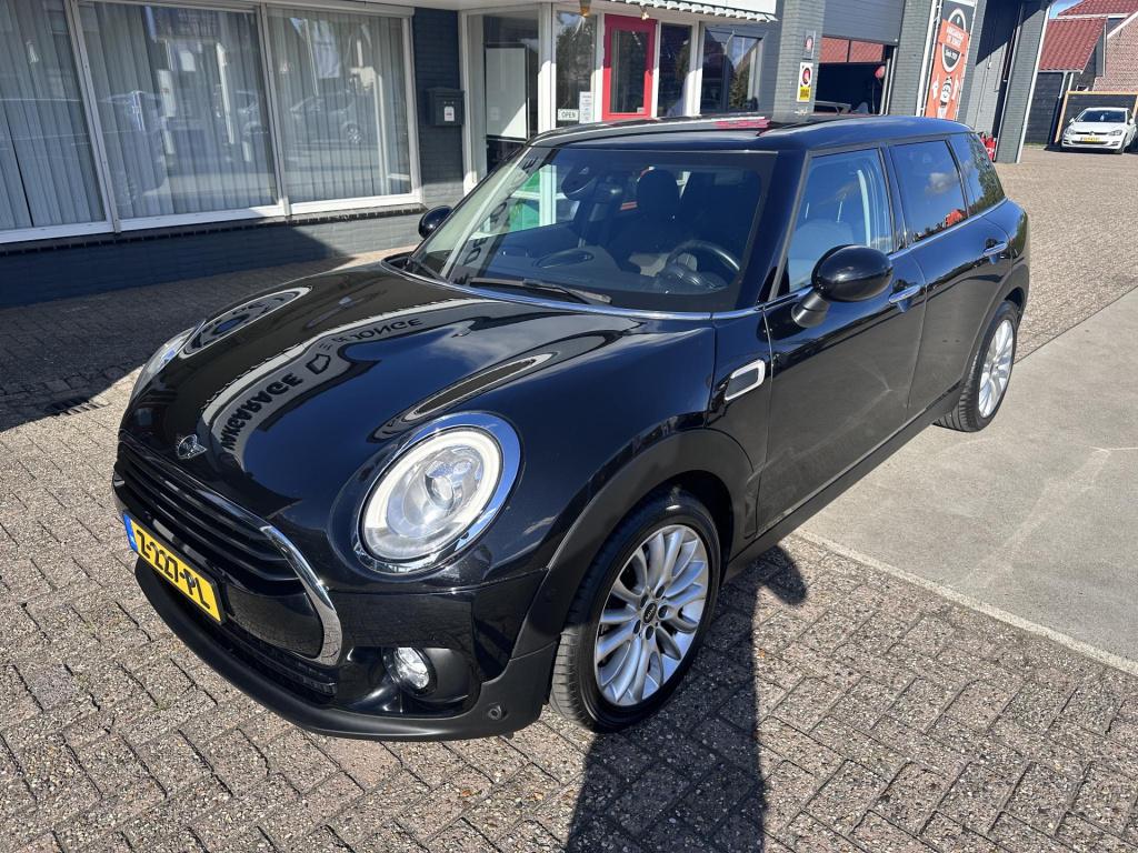 Mini Clubman 1.5 cooper chili serious business