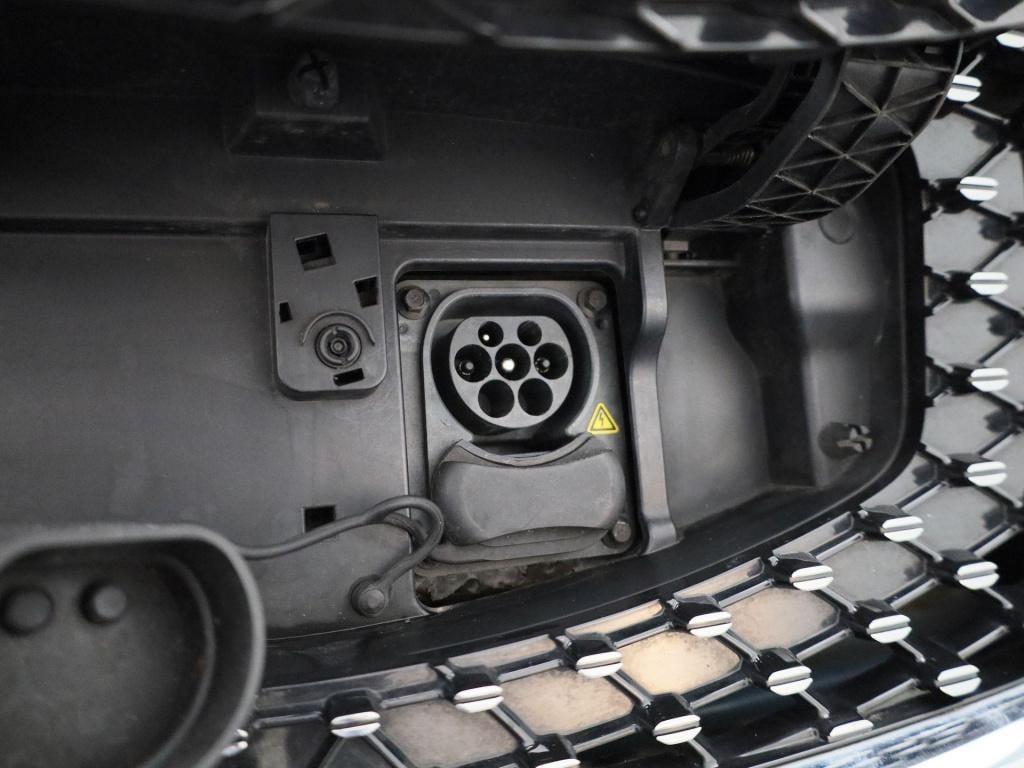 MG Zs Ev luxury 45 kwh | leder | panoramadak | carplay | stoelverwarming | 