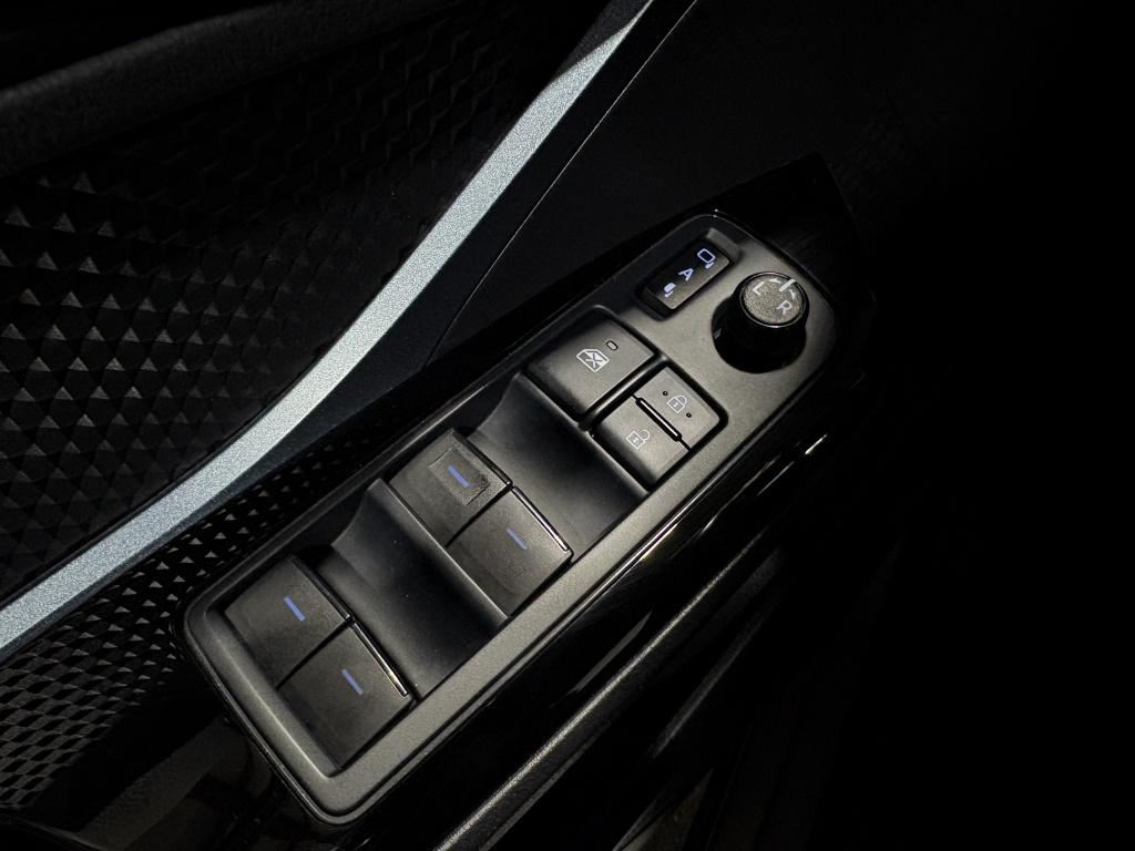 Toyota C-hr 2.0 hybrid dynamic