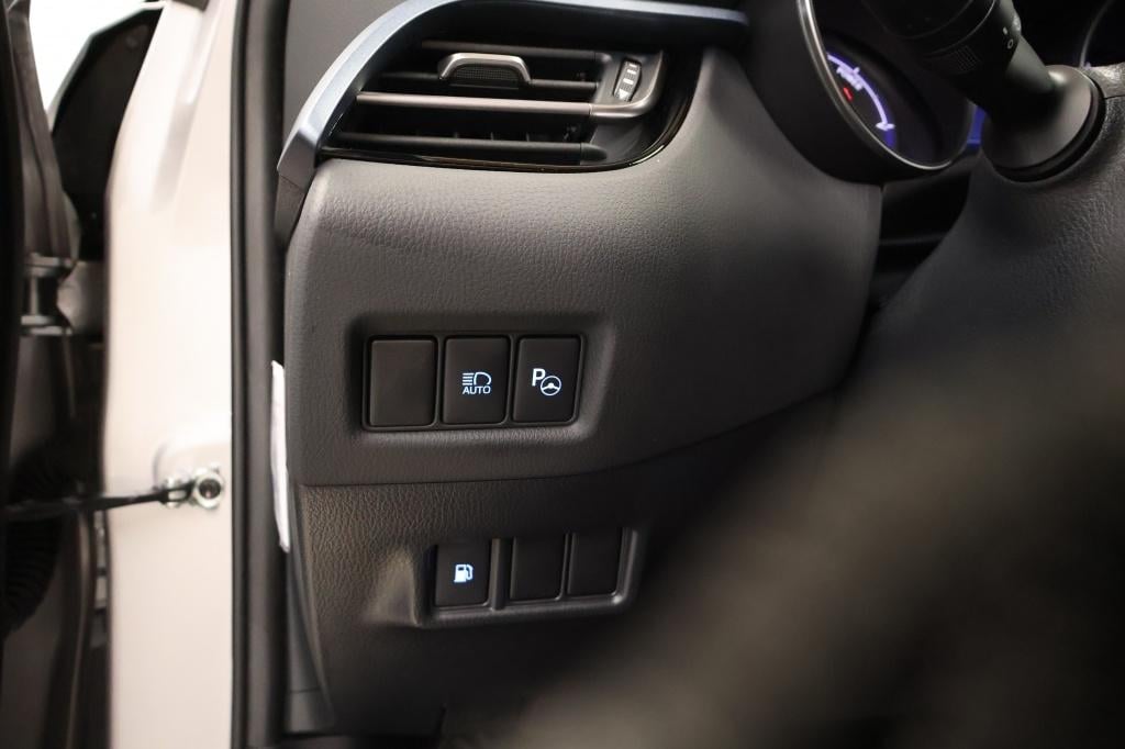 Toyota C-hr 2.0 hybrid bi-tone