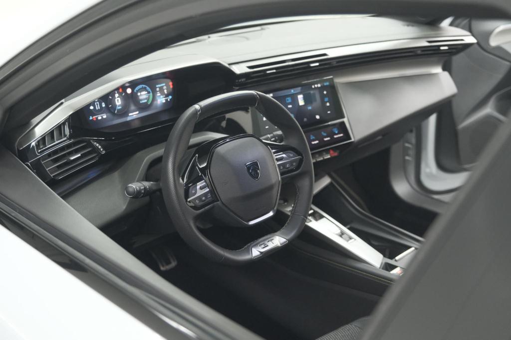 Peugeot 308 sw 1.2 hybrid 136 e-dcs6 gt | camera | adaptieve cruise control