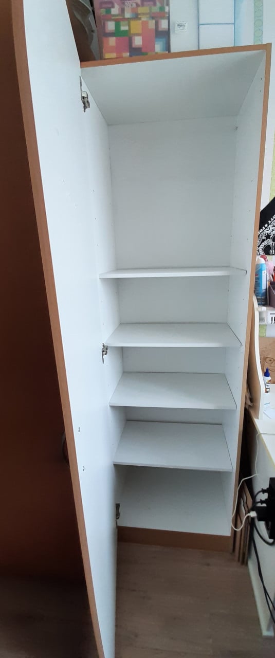Hoge kast