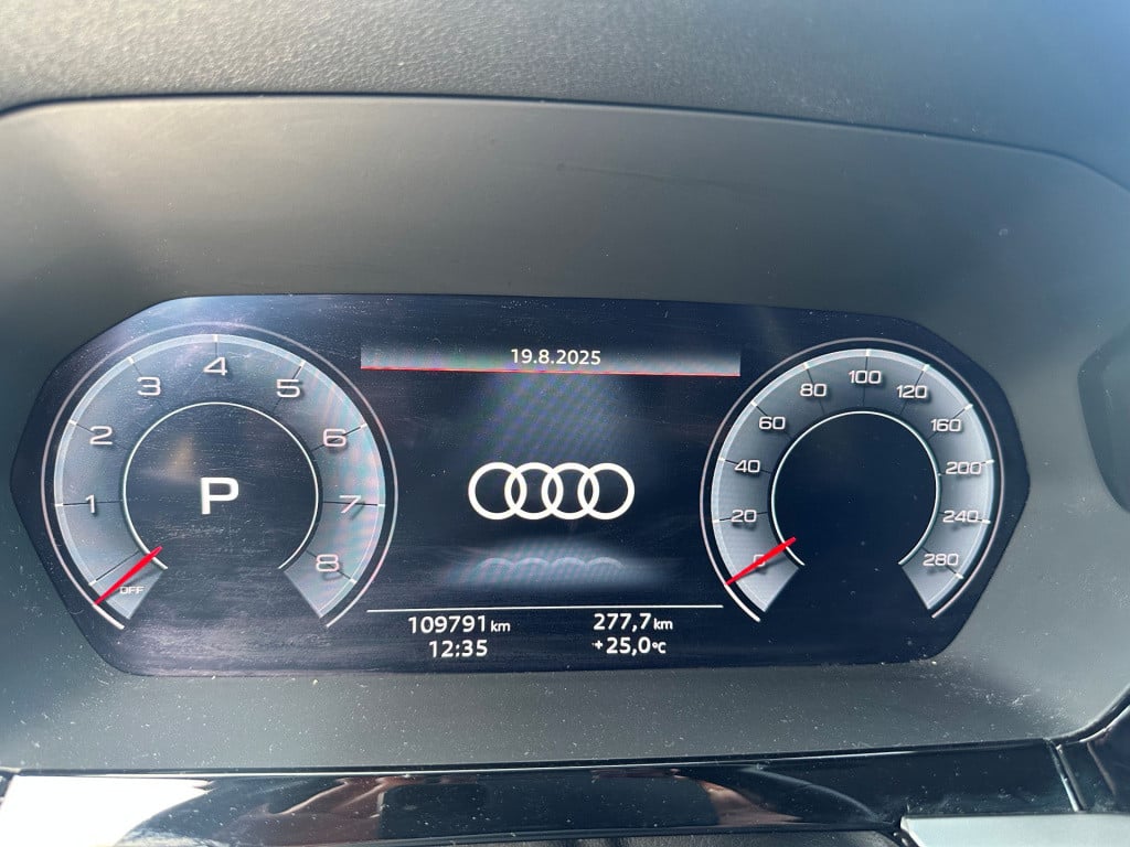 Audi A3 sportback 35 tfsi 150pk s-tronic s edition | pano dak