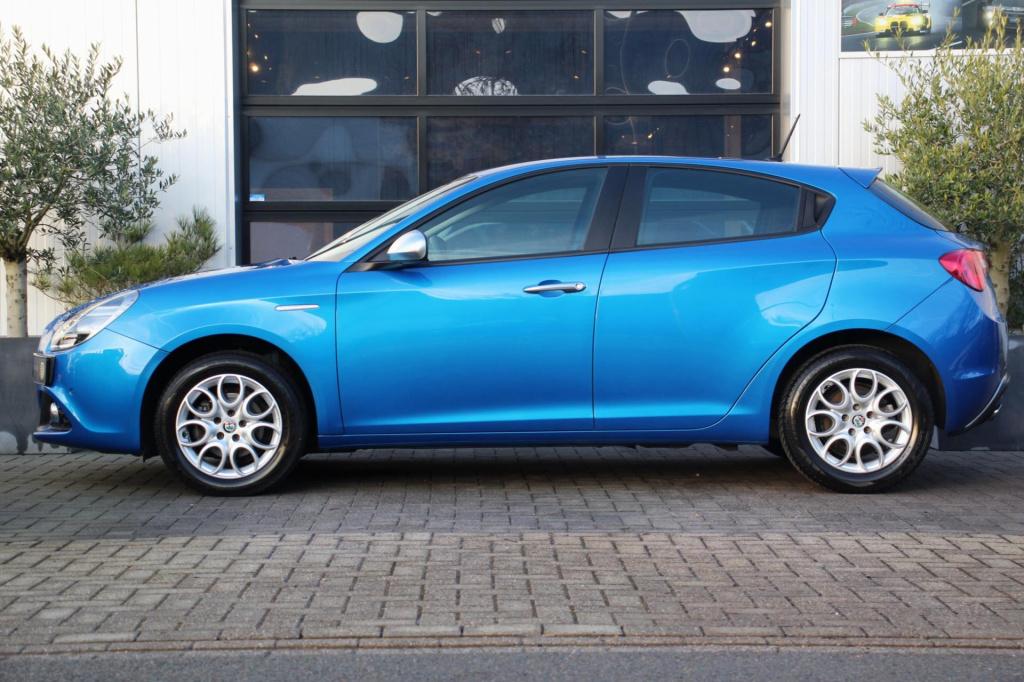 Alfa Romeo Giulietta 1.4 turbo super - blu misano - dab - navi - pdc - crui