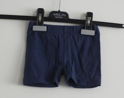 Donkerblauwe korte broek maat 86-92