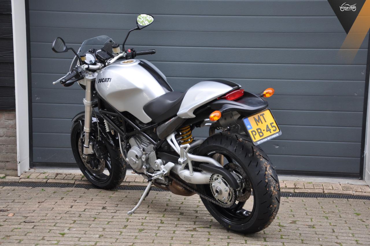 Ducati Monster S2R 1000 9500 kilometers!