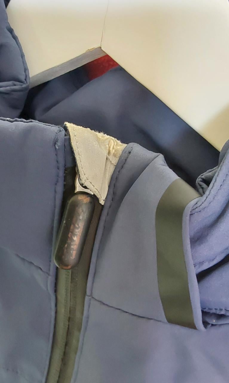 C&A jas met capuchon in maat 116 waterdicht, winddicht, getapete naden