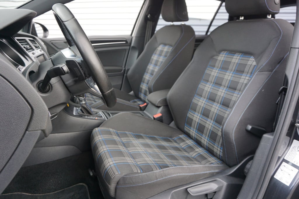 Volkswagen Golf 1.4 tsi gte airco / navi / stoelverw. / acc / parkeers. / e